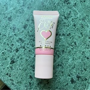 P Louise The Cheek of It 💕 Melon Mood